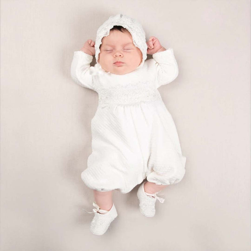 What Clothes Do I Need for a Newborn Girl?