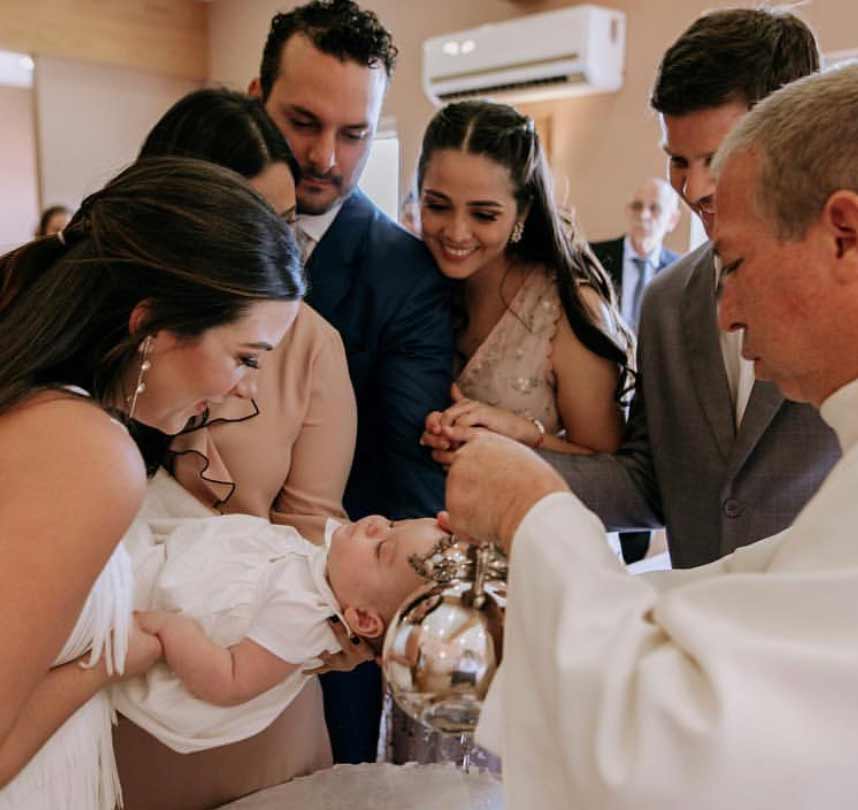 What to Give For a Baptism Gift?